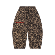 Cargar imagen en el visor de la galería, Unisex Leopard Barrel Leg Sweatpants