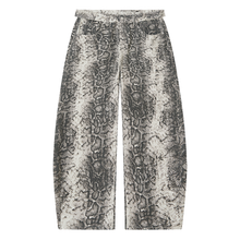 Cargar imagen en el visor de la galería, Snake Print Barrel Leg Pants
