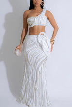 Load image into Gallery viewer, “Snowflake” Skirt Set
