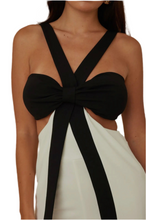 Load image into Gallery viewer, Pretty Bow Jumpsuit
