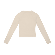Cargar imagen en el visor de la galería, Pretty Luxe Slim Raglan Long Sleeve T-Shirt
