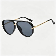 Cargar imagen en el visor de la galería, Pretty Nostalgic Sunglasses
