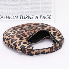 Cargar imagen en el visor de la galería, Pretty Exotic Handbag
